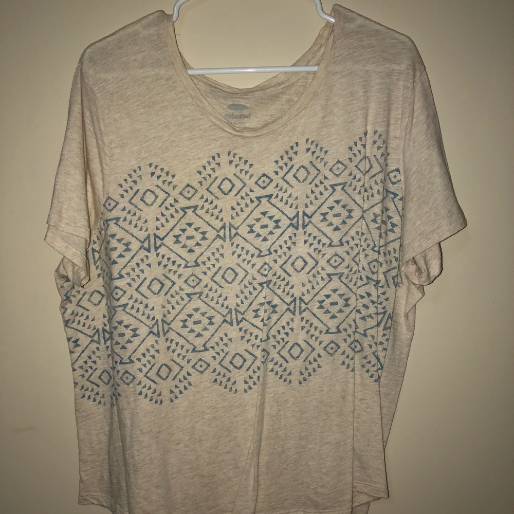 Old navy tshirt